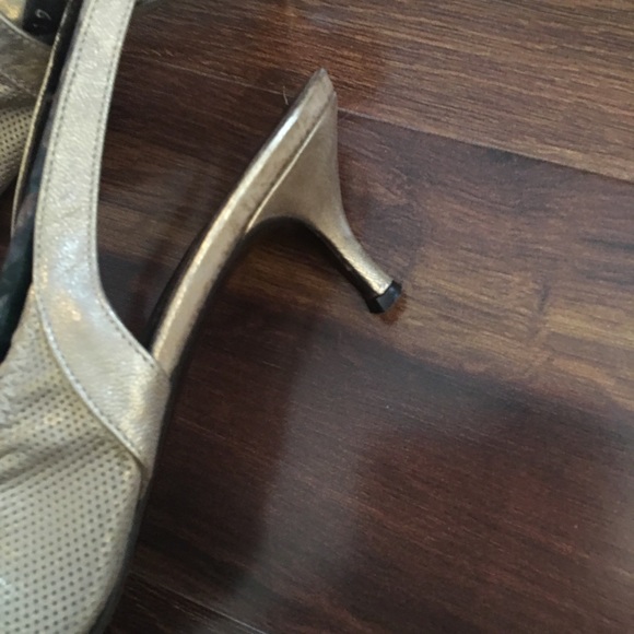 Gold gloves leather kitten heels - Picture 5 of 7